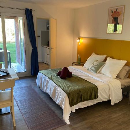 Joli Appartement 27M2 Oasis Provencale En Village Vacances En Camargue Arles Exterior foto