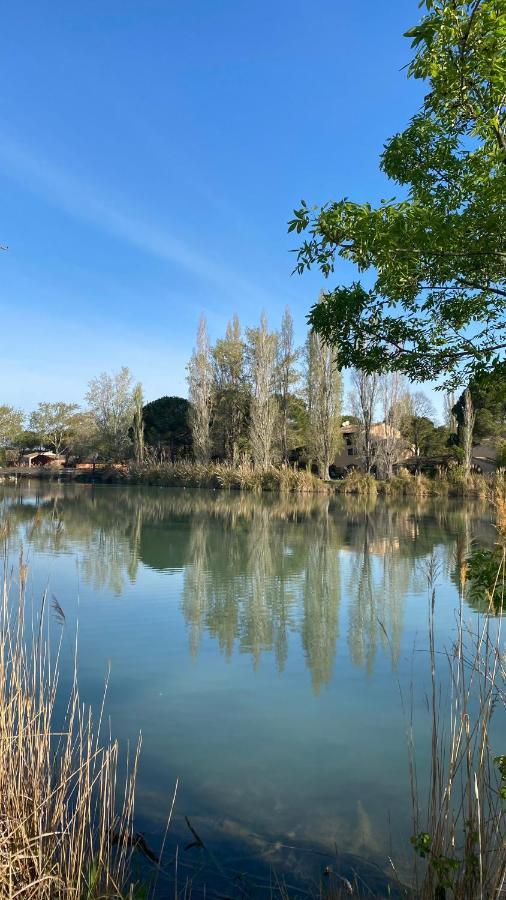 Joli Appartement 27M2 Oasis Provencale En Village Vacances En Camargue Arles Exterior foto
